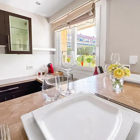 Apartman Chic, Les Planches De & *